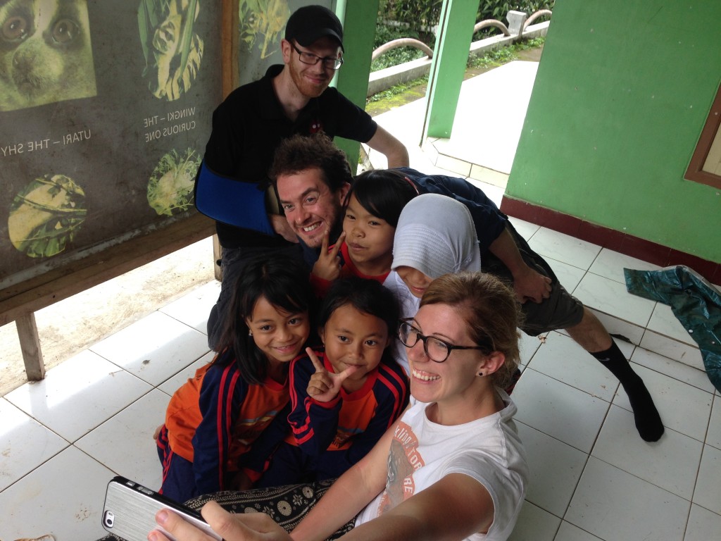 2016 Jan Geerah - Selfie with locals